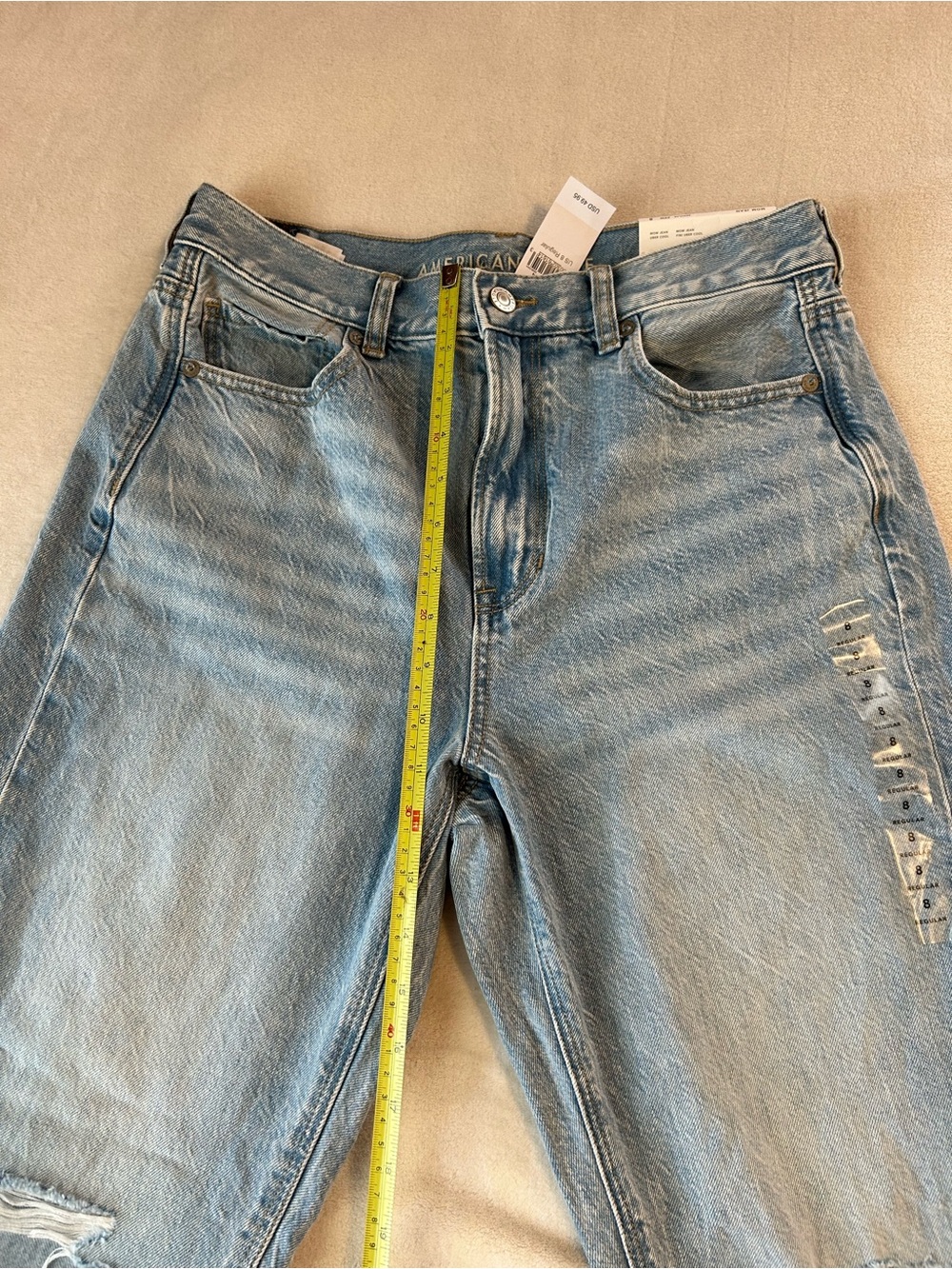New nwt American eagle size 8 mom blue jeans uber cool 2202 ripped regular her - Picture 4 of 8